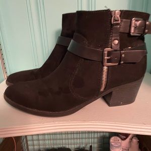 Indigo suede black strap boots